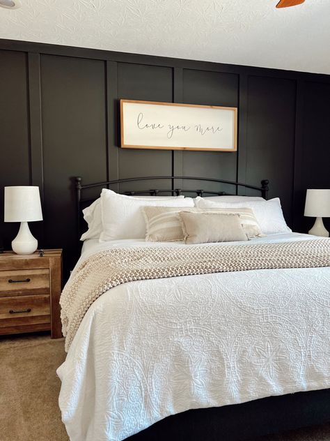 Main Bedroom Ideas Master Suite Color Schemes Accent Walls, Black Walls Bedroom, Black And White Bedroom, Batten Wall, Feature Wall Bedroom, Stair Wall, Bedroom Bedding, Master Room, Accent Wall Bedroom