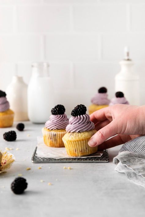 Blueberry Fritters, Blackberry Frosting, Blackberry Desserts, Blackberry Cupcakes, Blackberry Buttercream, Berry Cupcakes, Dairy Free Frosting, Fluffy Cupcakes, Moist Cupcakes