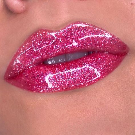 Hot pink lips