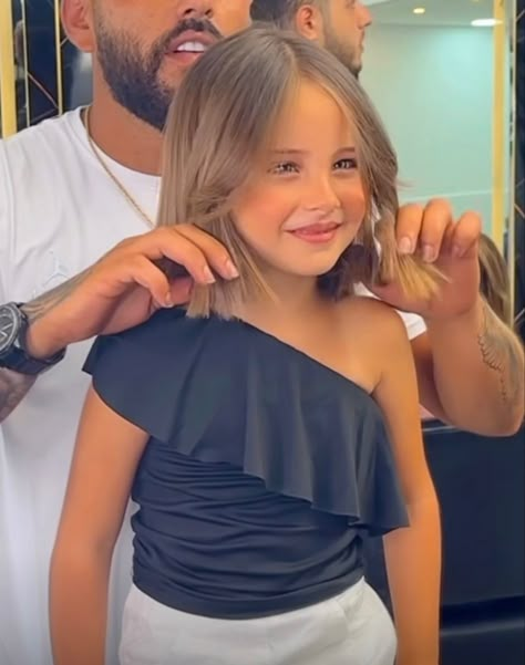 Shoulder Length Haircut Girls Kids, Kid Hair Cut Girl, Medium Length Haircut Girls Kids, Haircut For 5 Year Girl, Short Girl Haircuts For Kids, Girls Haircuts Kids, Kid Girl Haircut, Short Hair For Girls Kids, Kids Bob Haircut With Bangs