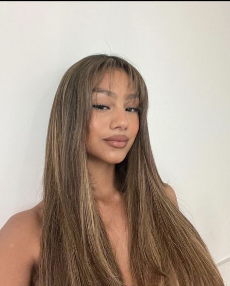 Brown Skin Blonde Hair, Hair Color For Tan Skin, Hair Color For Morena, Hair Color For Brown Skin, Honey Brown Hair, Red Hair Inspo, Brown Hair Inspo, Blonde Hair Girl, Honey Blonde Hair