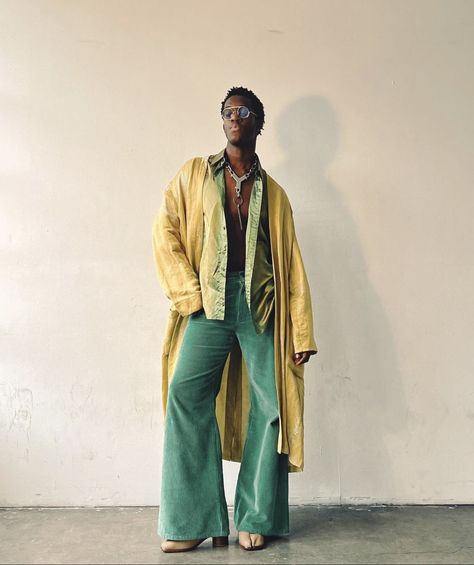 70s Boho Mens Fashion, Green Pants Men Outfit, Wsdm Kaye, Eccentric Outfits Men, Wisdom Kaye Outfits, Earthy Mens Fashion, Gender Nonconforming Fashion, Colorful Mens Fashion, Wisdom Kaye