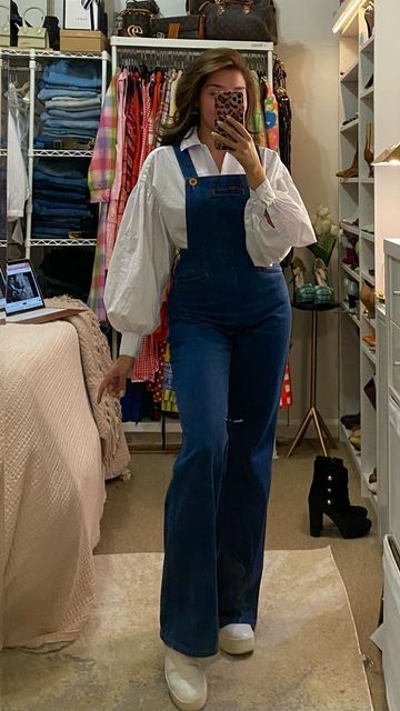 70s Fashion Overalls, Overalls Outfit 70s, 70s Overalls Outfit, Flare Overalls Outfit, Clothes Thrifting, White Overalls Outfit, 70s Overalls, 70s Fits, Dungaree Outfit