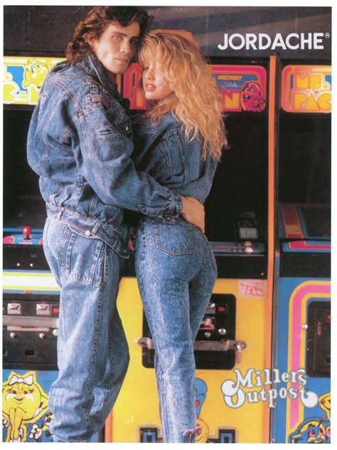 1988 Jordache Jeans Ad 80s Jeans Outfit, 80’s Aesthetic, Look 80s, Supermodel Style, 80s Outfits, Fashion 60s, 80s Jeans, 80s Fashion Trends, Jordache Jeans