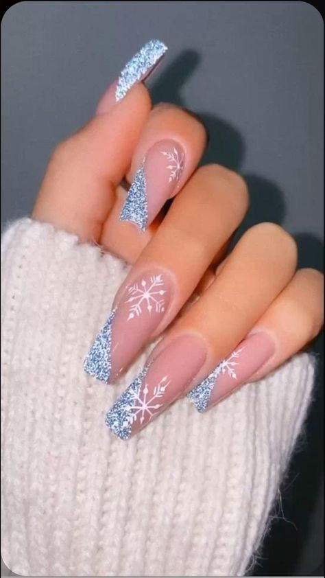 Marble Christmas Nails, Cristmass Nails 2023, Christmas Nails Ballerina, Holiday Nails Designs, Winter Nails Acrylic, Christmas Gel Nails, Christmas Nails Acrylic, Acrylic Nails Coffin Short, Short Acrylic Nails Designs