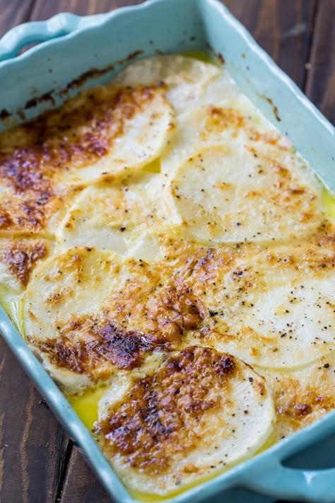 Turnips Au Gratin, Turnip Au Gratin, Turnip Recipe, Rutabaga Recipes, Christmas Side Dish, Turnip Recipes, Thanksgiving Grateful, Spicy Southern Kitchen, Au Gratin Recipes