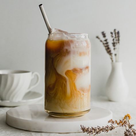 Lavender Earl Grey Tea Latte/London Fog (Hot or Iced) | Sift & Simmer Iced London Fog Latte, Iced London Fog, Earl Grey Tea Latte, London Fog Recipe, London Fog Latte, Lavender Earl Grey, Lavender Simple Syrup, Daily Flow, Warm Winter Drinks