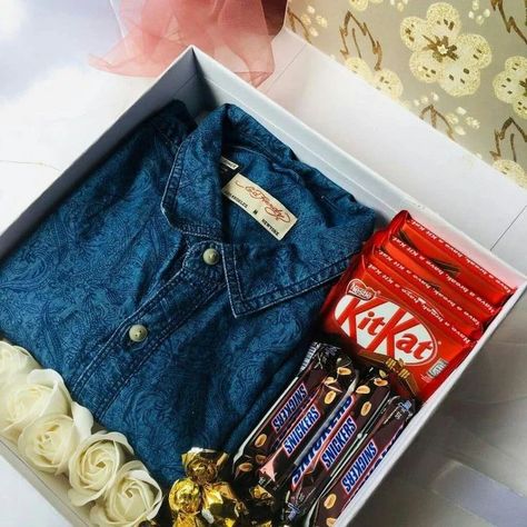 Shirt box❤ Shirt Gift Box Ideas, Shirt Box Gift Hamper, Shirt Hamper, Birthday Gift Hamper, Customized Gifts For Boyfriend, Hampers For Men, Pretty Gift Wrapping Ideas, Shirt Box, Gift Box For Men