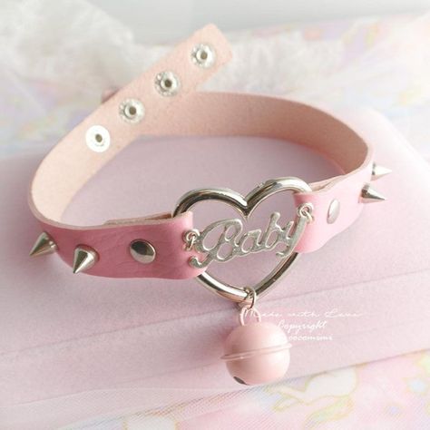 Choker Ideas, Kitten Play Collar, Tokyo Street Fashion, Leather Heart, Trending Necklaces, Kawaii Jewelry, Kawaii Accessories, Kittens Playing, Choker Collar