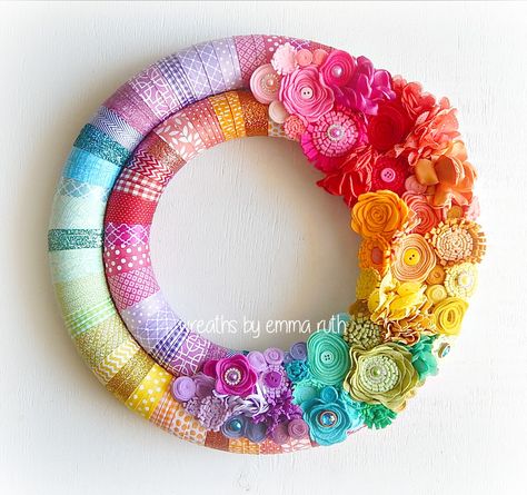 Rainbow Wreath Diy, Felt Wreaths, Yarn Wreaths, Rainbow Explosion, Tree Pot, Rainbow Wreath, Wreath Bows, Felt Flower Wreaths, Wreath Ribbon