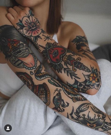 Traditional Back Tattoo, Traditional Tattoo Woman, Trad Tattoos, Traditional Tattoo Inspiration, Vintage Tattoos, Traditional Style Tattoo, Traditional Sleeve, American Traditional Tattoos, Traditional Tattoo Sleeve