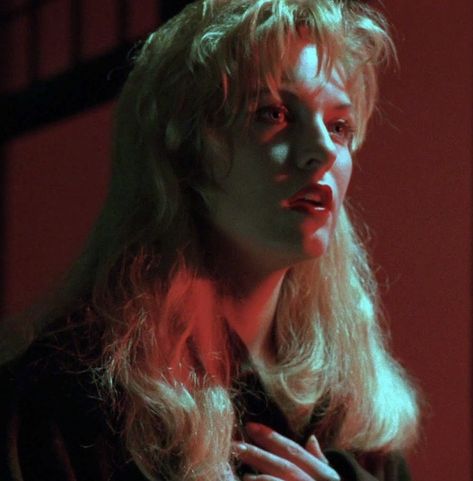 Twin Peaks Profile Picture, Twin Peaks Stills, Twin Peaks Pfp, Bob Twin Peaks, Giallo Aesthetic, Black Cat Girlfriend, Twin Peaks Characters, Cat Girlfriend, Twin Peaks Aesthetic