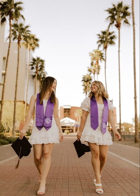 graduation, graduate, college, grandcanyonuniversity, seniors, pictures, photography, besties, bff, bffgoals, collegelife, fashion, outfitideas, outfits, grad outfit, grad dress, grad pose, arizona, college grad Gcu Senior Pictures, College Shirt Senior Pictures Best Friends, Best Friend Graduation Poses, College Graduation Pictures Best Friends, Commited Pictures College, Graduation Pictures Poses Friends, Graduation Photoshoot Best Friends, Grad Pic Ideas With Friends, Best Friend Graduation Pictures Colleges