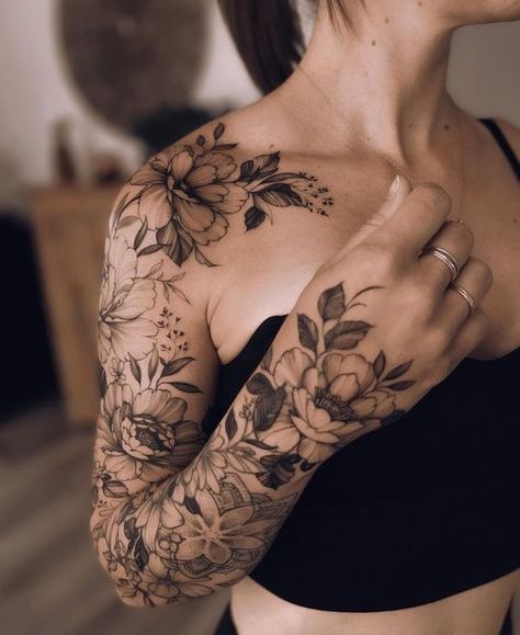 Wrap Tattoo Ideas, Botanical Wrap Tattoo, Natur Tattoo Arm, Arm Wrap Tattoo, Shoulder Sleeve Tattoos, Tattoo Artist Tattoo, Arm Sleeve Tattoos For Women, Wrap Tattoo, Feminine Tattoo Sleeves