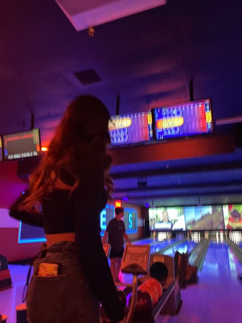 Aesthetic Bowling Pictures With Friends, Bowling Pictures With Friends, Noellecore Aesthetic, Bowling Pics Aesthetic, Bowling With Friends Aesthetic, Fun Dates Aesthetic, Aesthetic Bowling Pictures, Bowling Instagram Story, Bowling Pictures Instagram