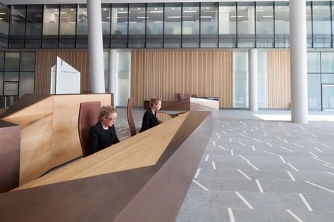 Benchmark Furniture, Reception Area Seating, Modern Reception Desk, Solid Oak Table, Reception Desk Office, Reception Desk Design, Reception Desks, Furniture Handmade, Reception Seating