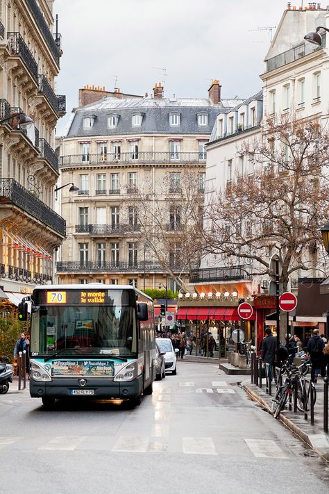 Public Transportation Photography, City From Above, Street Pictures, Paris Architecture, Street Stock, The Seine, Paris Street, Saint Germain, Public Transport