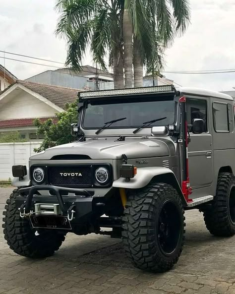 Toyota Landcruiser Fj40, Fj 40 Toyota Land Cruiser, Toyota Trucks 4x4, Toyota Fj 40, 2007 Toyota Fj Cruiser, Mobil Off Road, Fj40 Landcruiser, Toyota Jeep, Toyota Cruiser