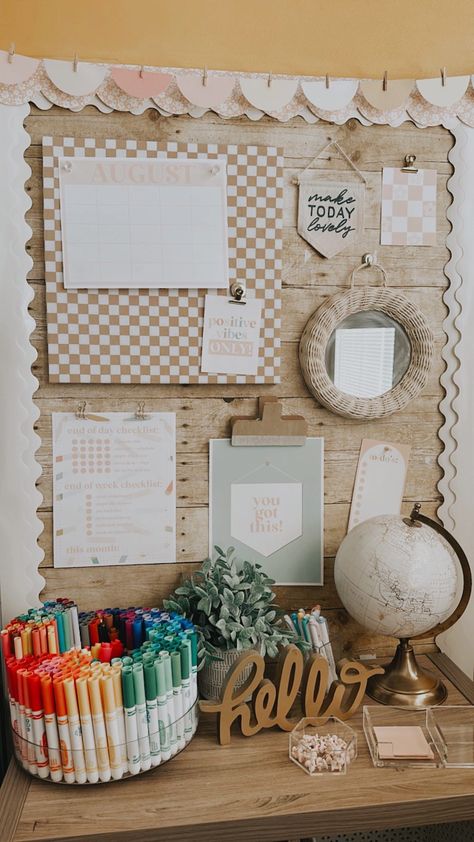 Instagram Teacher Corner Bulletin Board, Boho Classroom Theme Middle School, Boho Classroom Kindergarten, Classroom Round Table Arrangement, Muted Colors Classroom, Cute History Classroom Ideas, Teacher Desk High School, Classroom English Decor, Daisy Gingham Classroom