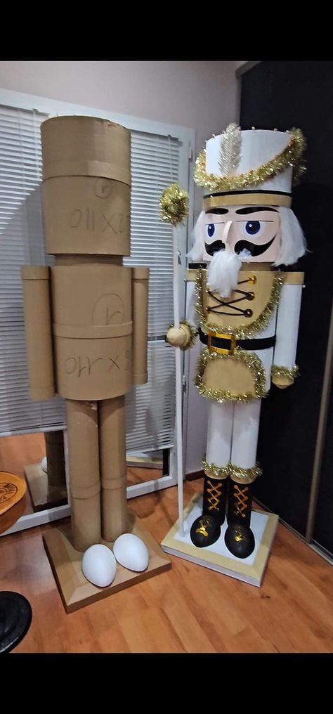 Diy Nutcracker Soldier Cardboard, Nutcracker Stage Design, Holiday Cardboard Crafts, Nutcracker Diy Decor, Nut Crackers Diy, Carton Christmas Decor, Cardboard Box Christmas Decorations, Christmas Decor Ideas Cardboard, Christmas Decor With Ornaments