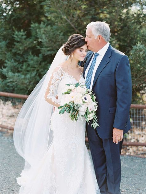 father of the bride wearing a navy blue suit with a blue printed tie Father Of The Bride Attire, Father Of The Bride Outfit, Bride And Father, Father Of Bride, Bride Suit, Classic Elegant Wedding, Red Bouquet Wedding, Bride Attire, San Luis Obispo Wedding