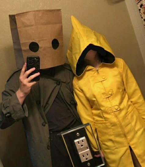 Couple Halloween Costumes Cold Weather Outfits, Little Nightmares Halloween Costume, Scary Matching Costumes, Male And Female Costume Ideas, Halloween Cosplay Couple, Duo Halloween Costumes Anime, Cool Costumes For Guys, Spooky Costume Ideas, Costume Ideas One Person