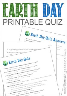 Grab our free printable Earth Day quiz! It's full of interesting and fun facts. The three page pdf has two pages of questions and a page with the answers. Volunteer Appreciation Dinner, Halloween Fun Facts, Earth Day Quiz, Earth Day Games, Earth Day Worksheets, Earth Systems, Halloween Quiz, Geography Quizzes, Fun Quiz Questions