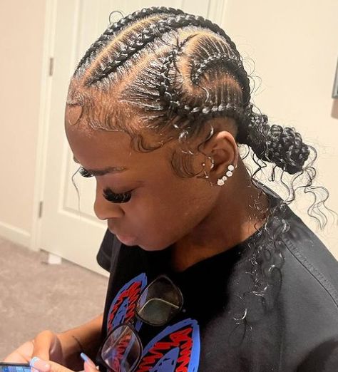 Back Bun Braid African Braids Hairstyle Bun Braid, Feed Ins, Cornrows Braids For Black Women, Quick Braids, Short Box Braids Hairstyles, Feed In Braids Hairstyles, Quick Natural Hair Styles, Braided Bun Hairstyles, Cute Braided Hairstyles