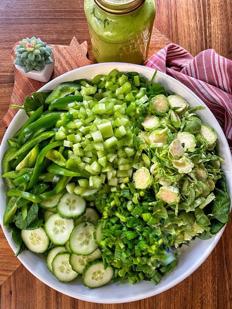 Green Dressing, Tipsy Housewife, Avocado Fries, Thanksgiving Recipe, Green Veggies, Big Salad, Yummy Salad Recipes, Super Greens, Vegan Salad