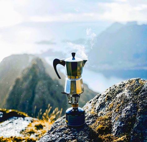 Bialetti Espresso in the mountains Ways To Make Coffee, Coffee Urn, Wild Camping, Moka Pot, Camping Coffee, Coffee Photography, Back To, First Coffee, Cabin In The Woods