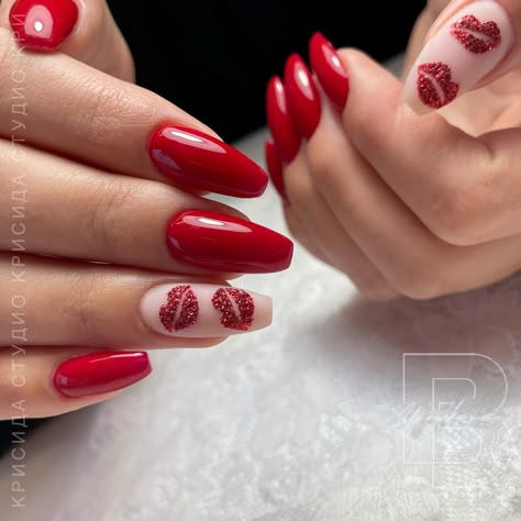 Red Nails With Kisses, Lips Design Nails, Kiss Mark Nail Design, Valentines Day Nails Kiss Lips, Kissy Lips Nails, Valentine Day Nails 2024, Valentines Nails Kisses, Lip Nails Designs, Red Kiss Nails