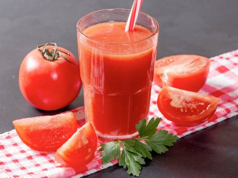 Tomato Smoothie - Even Better than v8 - clean cuisine Warm Smoothies, Canning Tomato Juice, Tomato Girl Aesthetic, Dark Spots Skin Care, Tomato Smoothie, Tomato Juice Recipes, Pores Skin Care, Skin Care Design, Green Smoothie Girl