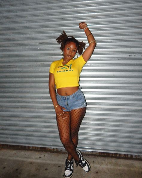 Fish nets, dancehall, dancehall outfits, freaknik outfit, outfit inspo, party outfit inspo 2000s Dancehall Fashion, 90s Dancehall Outfits, 90s Freaknik, Outfit Inspo Party, Dancehall Outfits, Dancehall Queen, Fish Nets, Jamaica Outfits, Move On