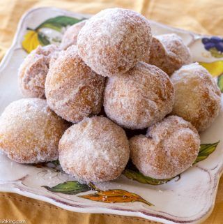 Sfingi di San Giuseppe: Classic Italian Donuts for St. Joseph's Day – Homemade Italian Cooking Fried Bread Dough, Cranberry Apple Cider, St Josephs Day, Italian Donuts, Apple Cider Vinegar Lemon, Fried Bread, Cranberry Apple, Italian Pastry, Fry Bread