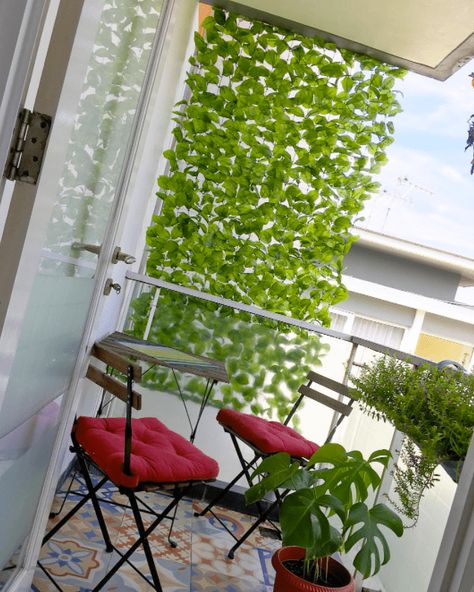 Small Balcony Privacy Ideas, Small Balcony Privacy, Balcony Privacy Ideas, Quotes Gardening, Modern Balcony Design, Balcony Shade, Tools Tattoo, Gardening Drawing, Gardening Wallpaper