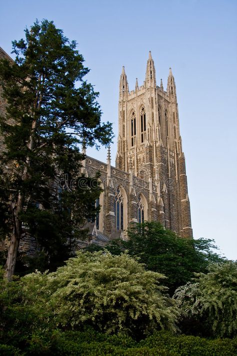 Duke Aesthetic, Duke Campus, Yale University Aesthetic Campus, Duke University Aesthetic, Duke College Aesthetic, Duke University Wallpaper, Duke University Campus, Kings College Chapel, Duke College