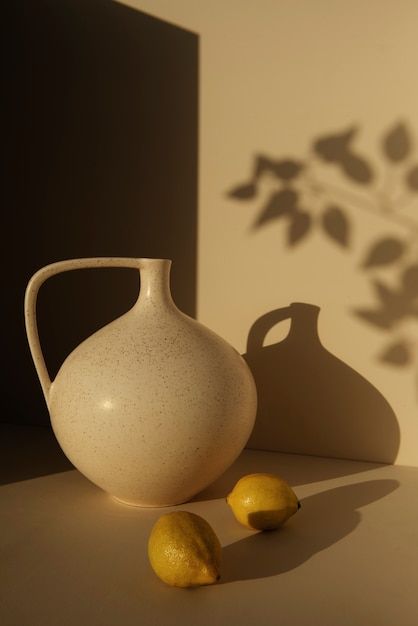 Foto Still Life, Photo Still Life, Modern Flower Vase, Vase Minimalist, Still Life Pictures, Expressions Photography, Life Drawing Reference, Modern Vases, Object Photography