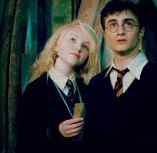 Okay about the It hurts when people say we cant hc Luna as... Luna X Harry, Harry X Luna, Harry And Luna, Harry Potter Order, Luna Lovegood Aesthetic, Harry Potter Ron And Hermione, Deathly Hallows Part 1, Harry Potter Luna Lovegood, Harry Potter Wall