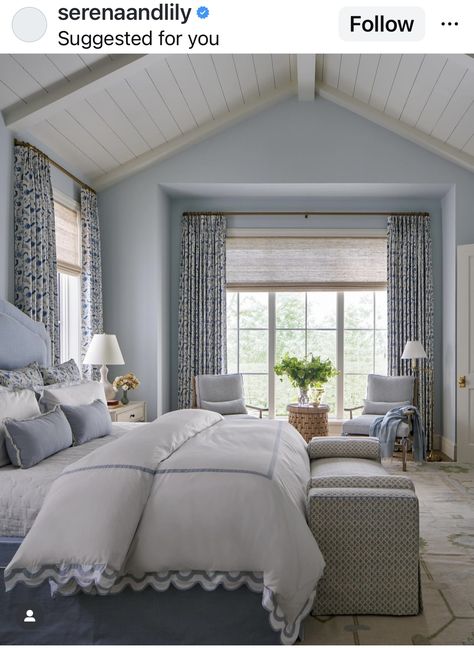 Cream And Blue Bedroom, Katie Davis Design, Nantucket Homes, Main Bedroom Ideas, Florida Bedroom, Country Chic Decor, Balboa Island, Blue Bedrooms, Blue Bedroom Ideas