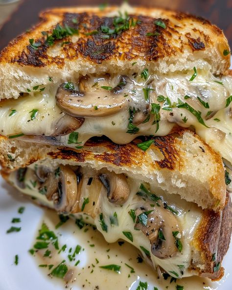 GARLIC MUSHROOM GRILLED CHEESE Bread Toppings Ideas, Mushroom Grilled Cheese, Mushroom Grilled, Mushroom Food, Mushroom Sandwich, Potatoes Chicken, Snack Healthy, Bread Sourdough, Recipe Breakfast