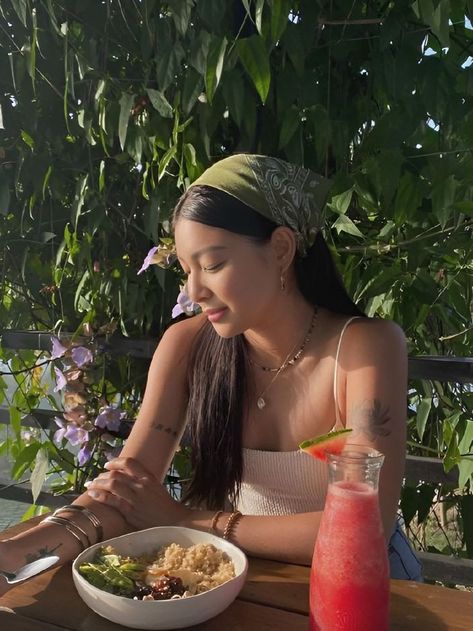 Nadine Lustre Fashion, Nadine Lustre, Feminine Women, Couple Aesthetic, New Pins, Photoshoot Poses, Mood Board, Photography, Beauty