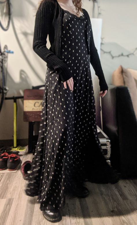 Cozy Witchy Outfit, Black Maxi Dress Winter Outfit, Midsize Maxi Dress, Long Black Cardigan Outfit Aesthetic, Goth Maxi Dress, Doc Martens Dress Outfits, Witchy Maxi Skirt Outfit, Dresses With Doc Martens Outfits, Cardigan Goth Outfit