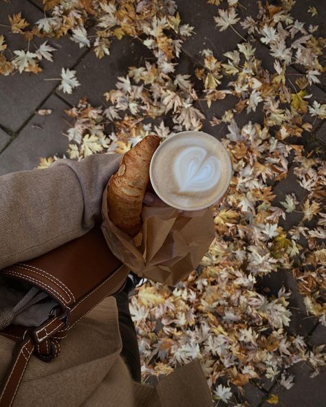 🍂☕️ ___________________________ #beigeaesthetic #ａｅｓｔｈｅｔｉｃ #cashmeresweater #neutralaesthetic #aeathetic #minimalistaesthetic… | Instagram Fall Mood Board, Pumpkin Spice Season, Fall Inspo, Autumn Scenery, Season Of The Witch, Fall Feels, Autumn Coffee, Fall Pictures, Autumn Cozy