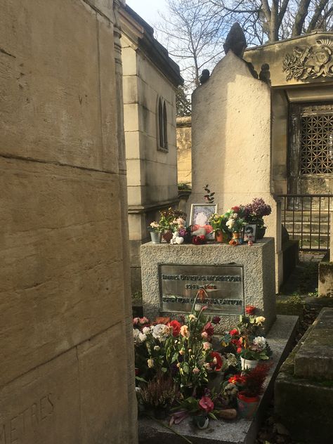 Jim Morrison’s Grave l Père-Lachaise Cemetery Paris Cemetery, Jim Morrison Grave, Père Lachaise Cemetery, Pere Lachaise Cemetery, Edith Piaf, Paris Trip, Jim Morrison, 2025 Vision, Cemetery