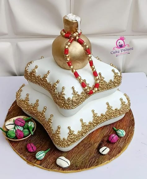 Traditional Cakes Wedding African, Traditional Wedding Cake Ideas, Nigerian Traditional Wedding Cake, Pillow Wedding Cakes, Wedding Cakes Traditional, African Wedding Cakes, African Cake, Brown Wedding Themes, Pillow Cake