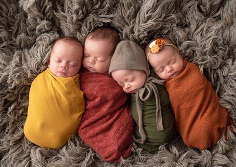 After Adopting 4 Siblings, Parents Find Out They Are Pregnant With Quadruplets! – InspireMore Summer Baby Photos, 4 Siblings, Four Siblings, Were Pregnant, Reading Pennsylvania, Multiples Baby, Kids Fever, Mother Daughter Fashion, Fostering Children