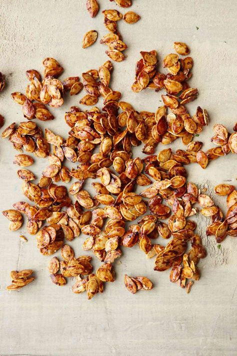 How to Make Pumpkin Seeds, the Ultimate Healthy Fall Snack Yankee Recipes, Healthy Fall Snacks, Spicy Pumpkin Seeds, Roast Pumpkin Seeds, Roasted Seeds, Autumn Adventures, Seed Recipes, Pumpkin Seed Recipes, Cooking Pumpkin