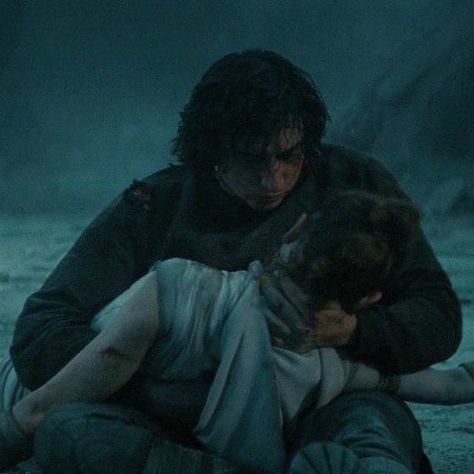 Ben Solo And Rey, Star Wars Sequels, Star Wars Couples, Luke Bracey, Sequel Trilogy, Kylo Rey, Star Wars Sequel Trilogy, Star Wars Wall, Rey Skywalker