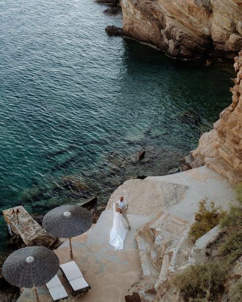 Magdalena | Destination Wedding Planner | H&D • 13.09.2023 • Ios, Greece 🤍 Planning, design & styling: @allthingsbeautifulweddings Photo & Videography: @yourwhitemoments Venue:… | Instagram Wedding Santorini Greece, Getting Married In Greece, Greece Villa Wedding, Small Greece Wedding, Small Island Wedding, Wedding In Crete, Italy Beach Wedding, Destination Wedding In Greece, Beach Wedding Greece