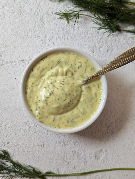 Dill Aioli Recipe, Lemon Dill Aioli Recipe, Dill Aioli, Veggies Dip, Homemade Aioli, Lemon Dill Sauce, Aioli Recipe, Zesty Sauce, Delicious Dips